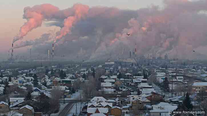 Russia says it will continue oil and gas projects despite US sanctions