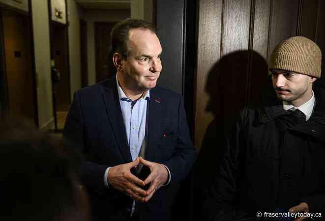 MacKinnon won’t join Liberal leadership race, cites lack of time to mount campaign