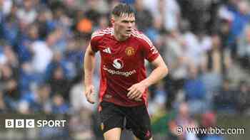 Doncaster sign Man United forward Ennis on loan