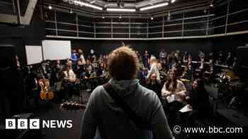 Ed Sheeran's school drop-in magical, say students