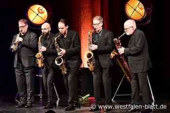 Rollentausch in der Paderhalle: Publikum gibt ein Geburtstags-Ständchen