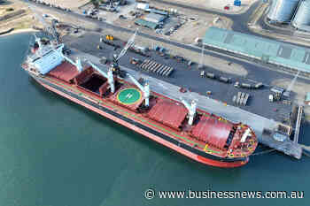 Silica sand sails from southern seaport