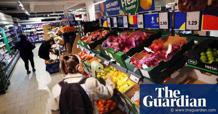 One in six UK workers skipping meals to make ends meet, says TUC