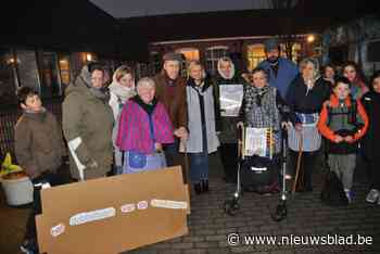 Gemeenteschool De Dobbelsteen zet grijze senioren met rollator in als leerkrachten
