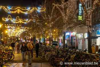 Stad Mechelen past sfeerverlichting aan in thema van Valentijn: “Nog langer genieten van warme sfeerverlichting”