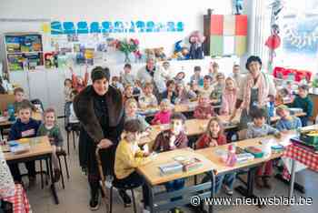 Geen stakingen, wel les van ‘senioren’: zo voert deze school actie tegen de  pensioenplannen