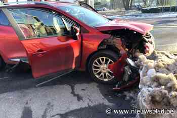 Twee ongevallen in nauwelijks een uur op  Maastrichtersteenweg in Vroenhoven