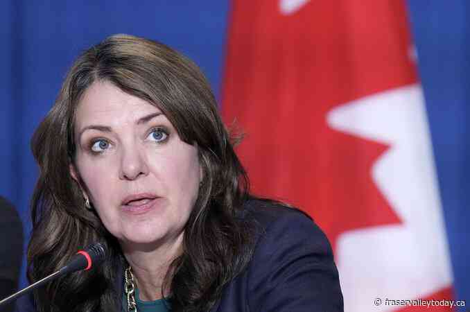 No indication Trump will back down on tariffs, but retaliating not the answer: Smith