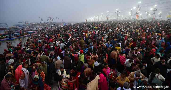 Millionen kommen in Indien zum weltgrößten Pilgerfest