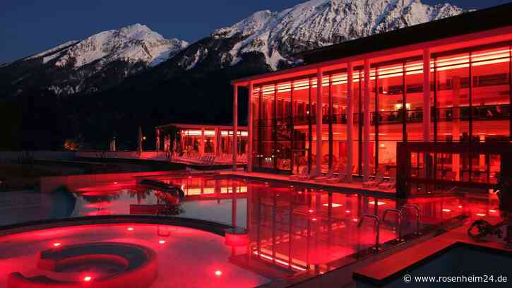 „Handy in ihre Richtung gehalten“: Mitarbeiter der Rupertus-Therme soll im Saunabereich gefilmt haben