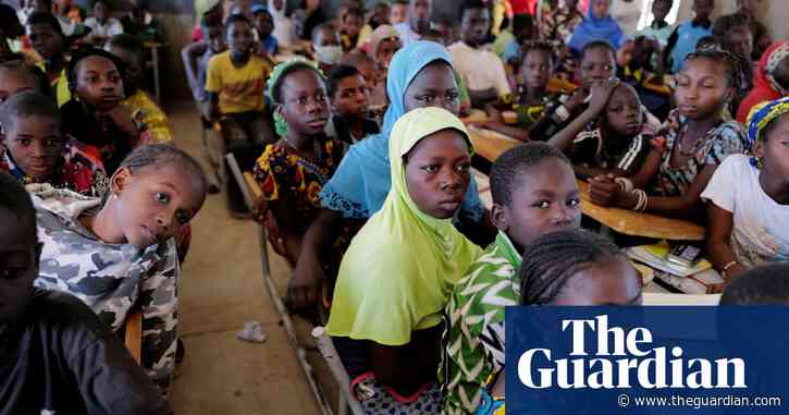 ‘We would turn up to find books on fire’: the teachers risking kidnap and death to keep Burkina Faso’s schools open
