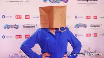 Mysteriöser Auftritt: Florian Silbereisen singt mit Frau, die Tüte auf dem Kopf trägt