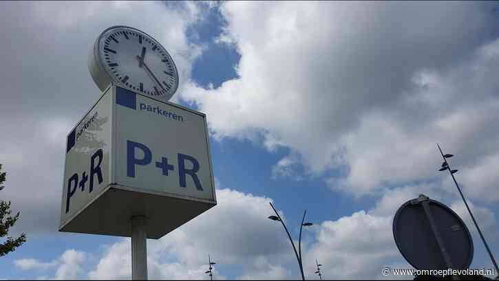Almere - 'Almeers parkeerterrein niet bedoeld voor bezoekers Amsterdam'