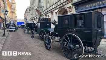 Guy Ritchie filming and paddle steamer returning to West