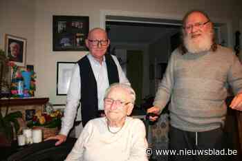 Julia is 103, maar woont nog altijd zelfstandig thuis: “Het is hier goed, ik ga hier nooit meer weg”