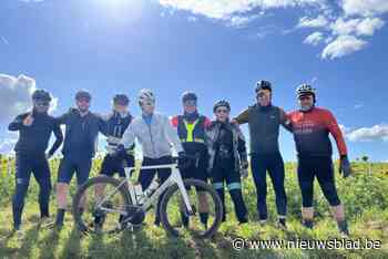 Collega’s fietsen 800 kilometer naar Oostenrijk voor het goede doel: “Met opbrengst willen we inclusieve speeltuin voor kinderen met beperking realiseren”
