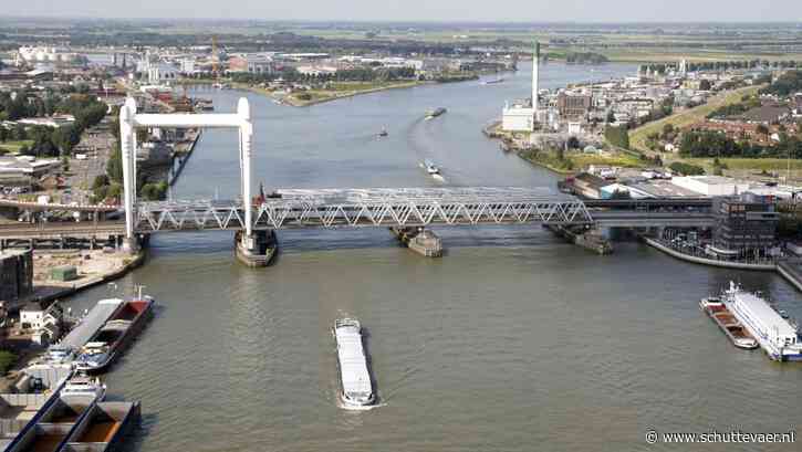 Projectteam spreekt marktpartijen over renovatie Verkeersbrug Dordrecht over Oude Maas