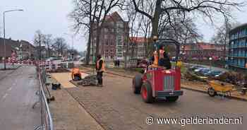 Waterleiding Wolfskuilseweg weer gerepareerd en straat weer open na ravage door breuk
