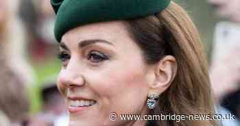 Kate Middleton ditches engagement ring in emotional cancer centre visit