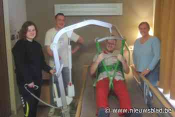 Studenten volwassenenonderwijs te gast in woonzorgcentrum: “Erg leuk om de praktijk te kunnen ervaren”