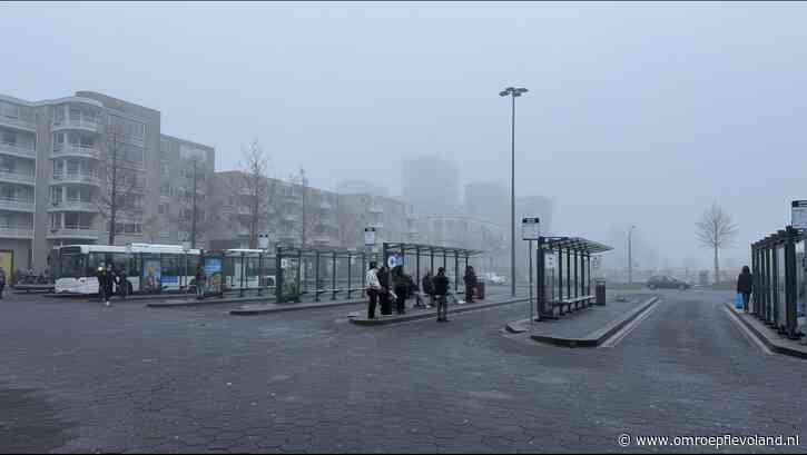 Flevoland - Nieuwsoverzicht 15/01 | Urenlang geen bus door oplaadstoring • boa's krijgen camera's