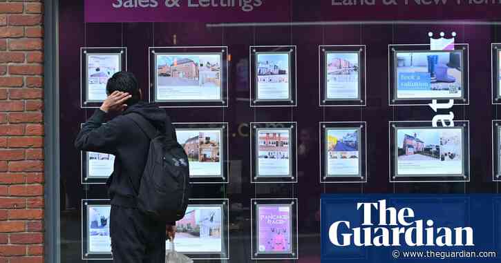 Landlords in England face ban on ‘outrageous’ upfront charges