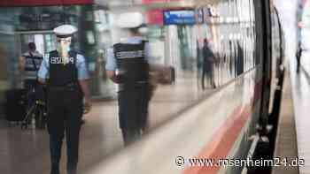 Chaos im ICE: Jugendlicher attackiert Polizisten und flieht über Gleise