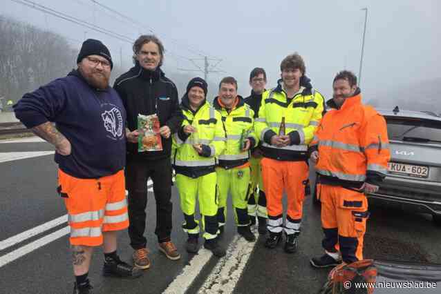 Gemeentearbeiders vinden intacte lege verpakking van Croky chips van 40 jaar oud: “Houdbaarheidsdatum nog duidelijk te lezen”