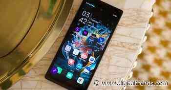 I tried a 3D smartphone from the future
