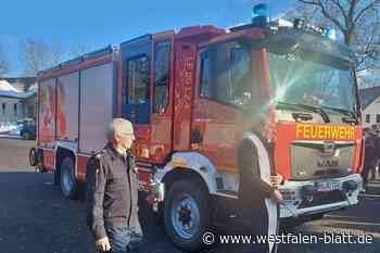 Feuerwehr Borgentreich: Pfarrer Götze segnet zwei neue Löschfahrzeuge