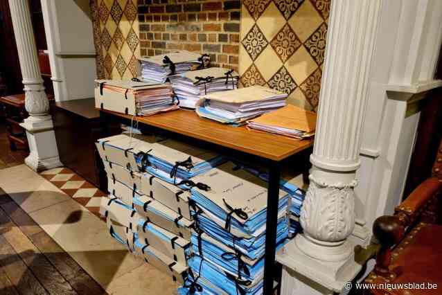 27-koppige bende staat terecht voor de handel in drugs: “In 2018 opgerold maar ze zijn gewoon blijven verder dealen, op exact dezelfde wijze”