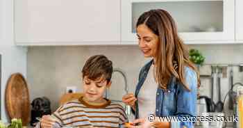 HMRC warning to any parents who earn over £50k as expert urges 'fill in your tax return'