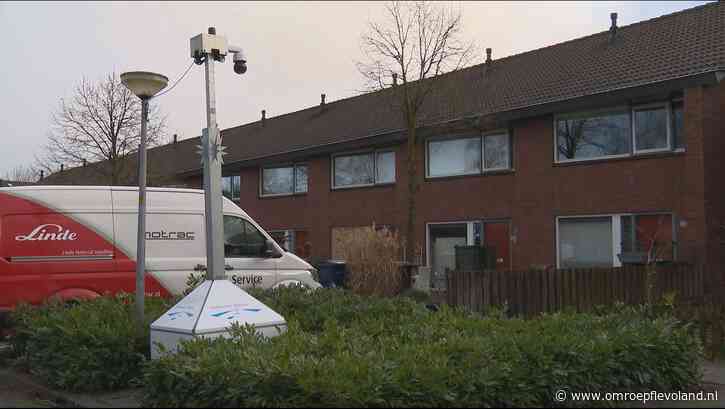 Almere - Twee aanhoudingen voor wapenbezit in veiligheidsrisicogebied rond John Raedeckerstraat