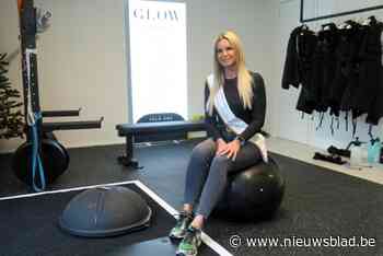 Deborah straalt als sportieve finaliste voor Miss Wellness Beauty: “Met de steun van dochters Lily-Rose en June”
