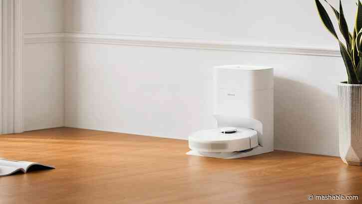 The Dreame D10 Plus Gen 2 combo vacuum and mop is down to its Black Friday price at Amazon