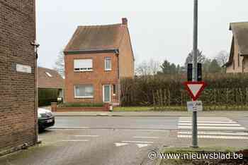 Gevaarlijk punt aan Kleine Steenweg wordt iets anders aangelegd: “Fietsers rijden verder van de huizen af”