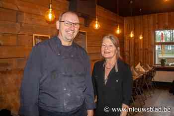 Martine (56) opent Brasserie Cargo aan de N9: “Onze kok is zo goed dat ik hem terug uit pensioen heb moeten trekken”