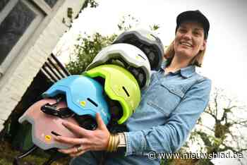 Lien (44) wil wereld veroveren met unieke fluorescerende helm
