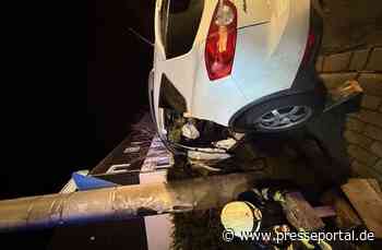 FW-MH: Gemeldeter Verkehrsunfall mit eingeklemmter Person