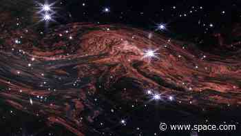 Centuries-old supernova guides James Webb Space Telescope through an interstellar gap