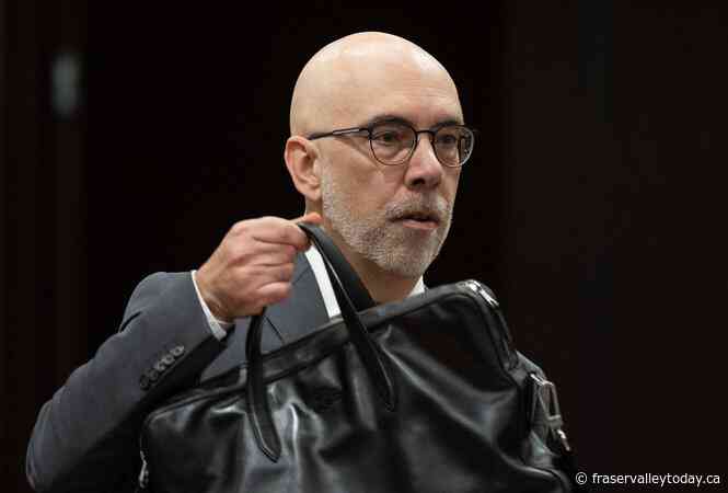 Federal IT contracting cost 25 per cent more than in-house services: PBO report