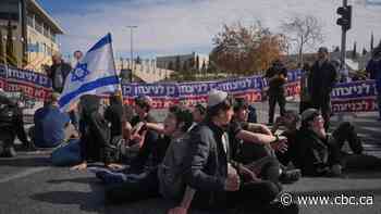 Israel says Hamas dispute holding up ceasefire approval; U.S. says deal will go ahead