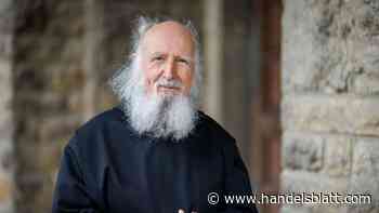 Geiz: Pater Anselm Grün: „Ich habe immer versucht ein spielerisches Verhältnis zu Geld zu bewahren“