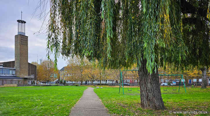 London’s Pocket Parks: Trinity Gardens, E14
