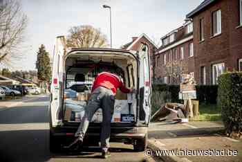 Postbode veroordeeld die handeltje was gestart waarbij hij pakketjes bijhield en doorverkocht: “Had financiële problemen”