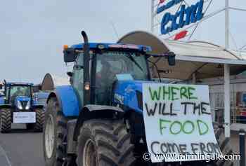 Tractors rally outside supermarkets over inheritance tax change