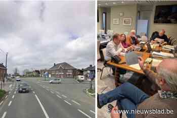 Actiecomité overhandigt opnieuw petitie tegen verkeerslichten op kruispunt