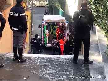 Entra nell'ascensore della clinica e precipita per 2 piani. Grave un 28enne a Roma