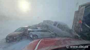 Drivers told to stay off highways as blizzard leads to crashes across southern Manitoba, massive Fermor pileup