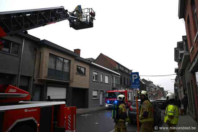 Vals alarm nadat passant brandweer belt voor kachelrook, straat even afgesloten